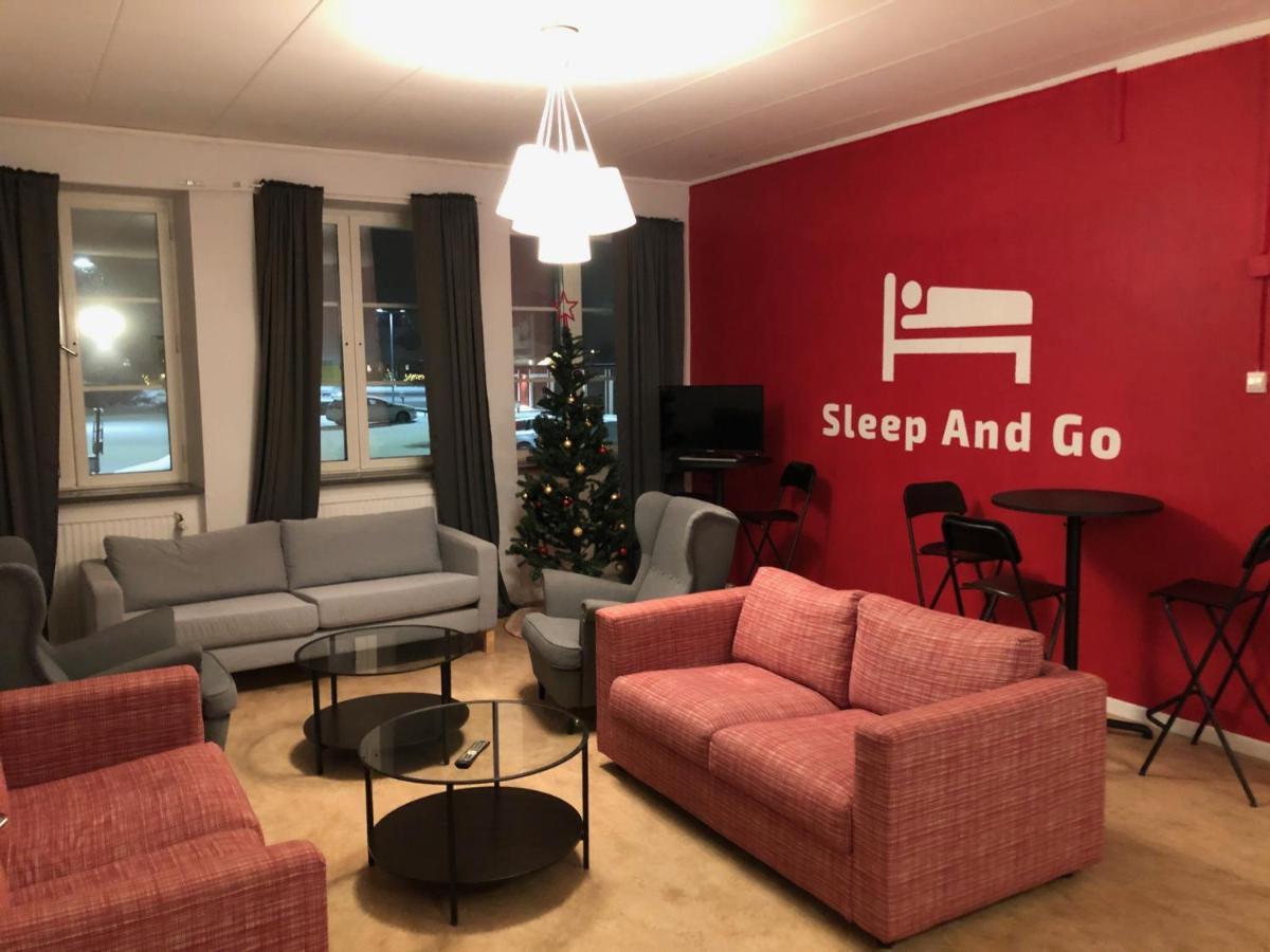 Sleep And Go Hotel Härnösand Buitenkant foto