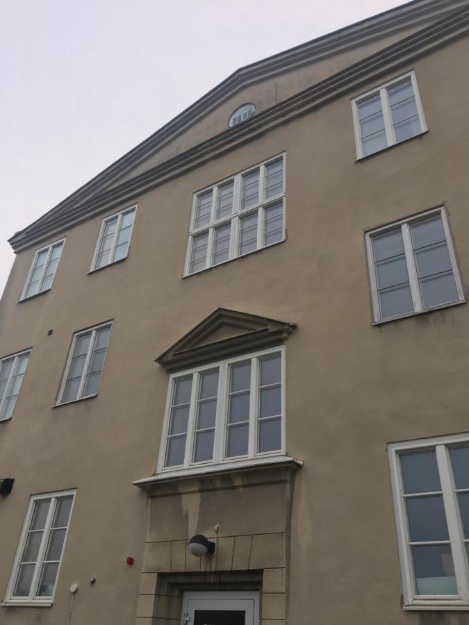 Sleep And Go Hotel Härnösand Buitenkant foto